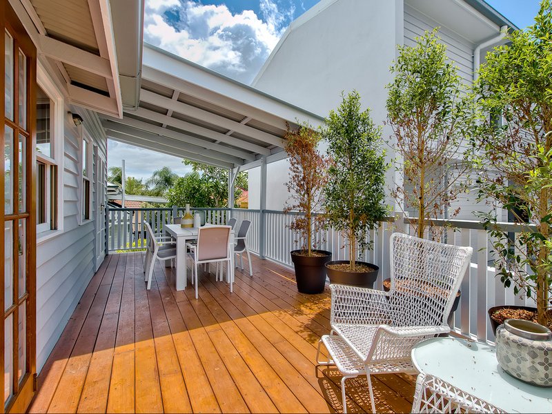 Photo - 18 Burnaby Terrace, Gordon Park QLD 4031 - Image 6