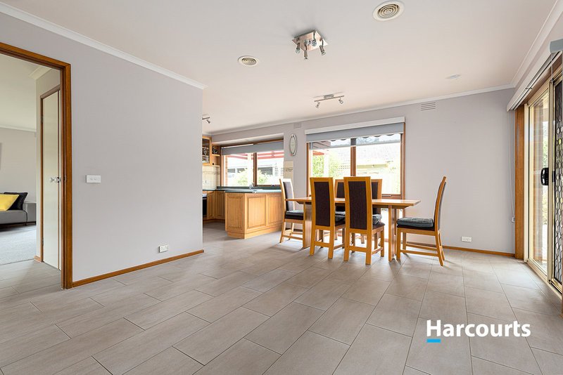 Photo - 18 Burnett Street, Yarragon VIC 3823 - Image 4