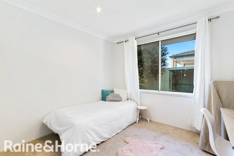 Photo - 18 Burnham Avenue, Glenwood NSW 2768 - Image 8