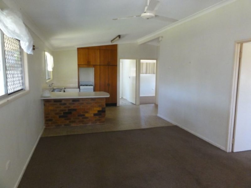 Photo - 18 Burns Street, Capalaba QLD 4157 - Image 3