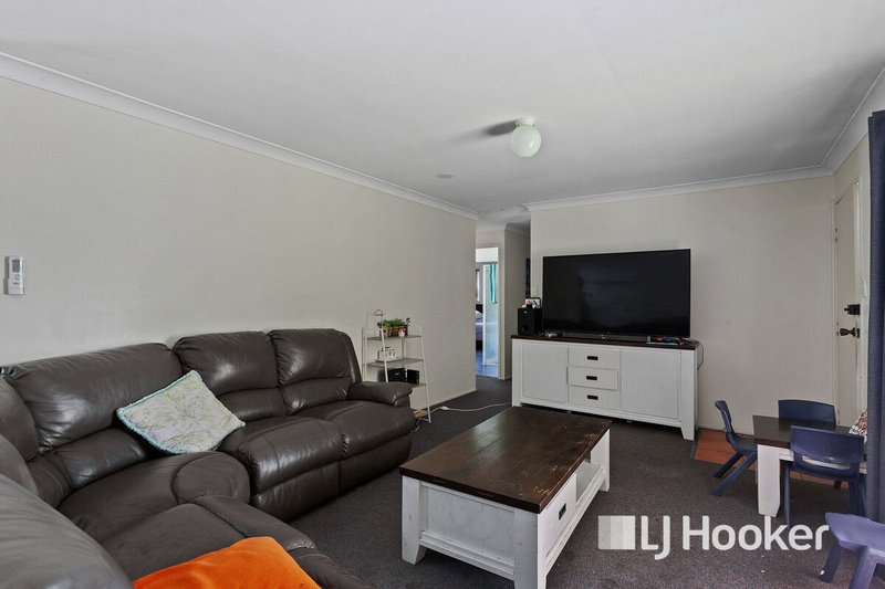 Photo - 18 Bursaria Street, Crestmead QLD 4132 - Image 4