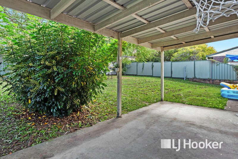 Photo - 18 Bursaria Street, Crestmead QLD 4132 - Image 10