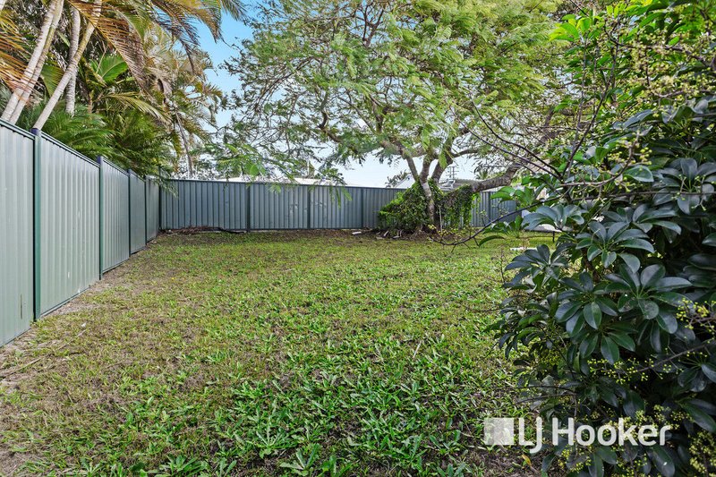 Photo - 18 Bursaria Street, Crestmead QLD 4132 - Image 11