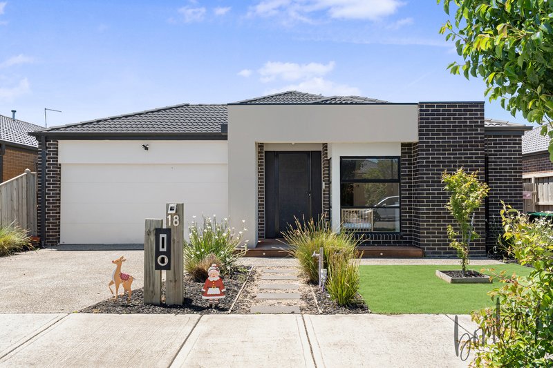 18 Burwood Street, Mickleham VIC 3064