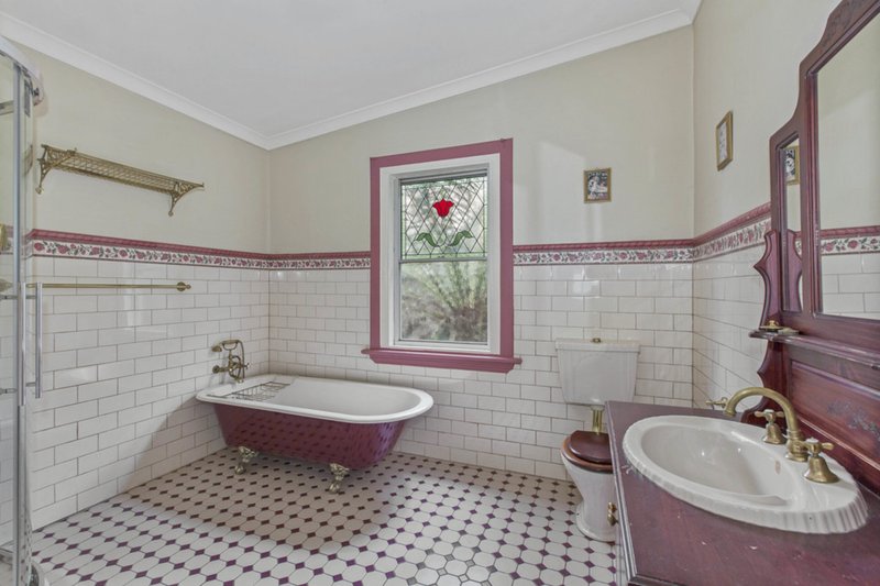 Photo - 18 Butler Street, Seymour VIC 3660 - Image 3