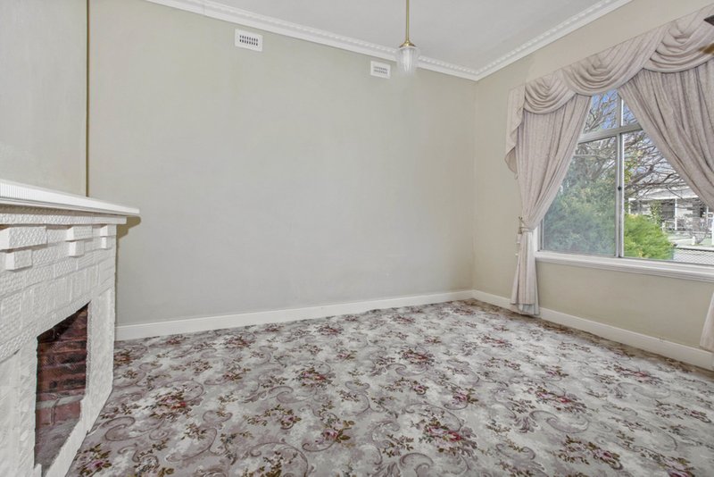 Photo - 18 Butler Street, Seymour VIC 3660 - Image 5