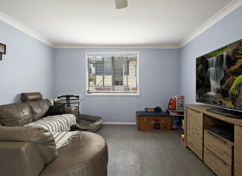 Photo - 18 Buttaba Ave , Belmont North NSW 2280 - Image 3