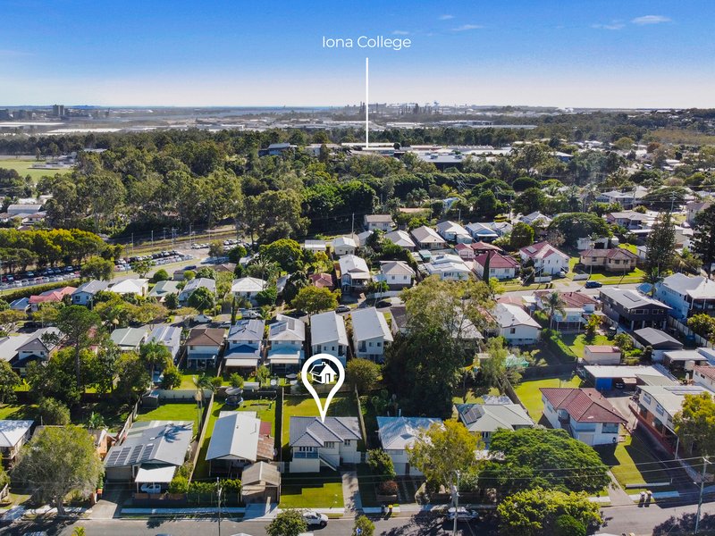 Photo - 18 Cabanda Street, Wynnum West QLD 4178 - Image 15