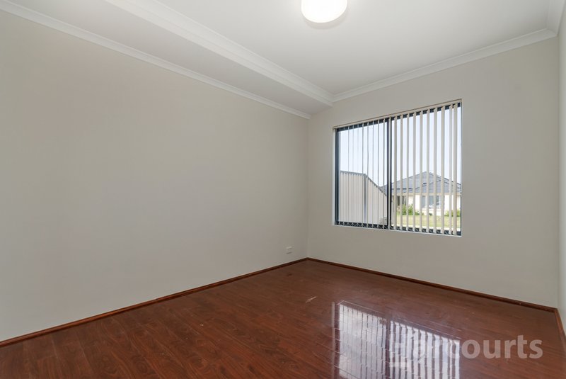 Photo - 18 Cairo Way, Wanneroo WA 6065 - Image 30