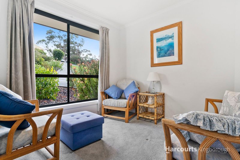 Photo - 18 Calder Crescent, Blackmans Bay TAS 7052 - Image 15