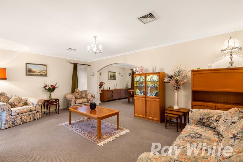 Photo - 18 Calypso Court, Forest Hill VIC 3131 - Image 3