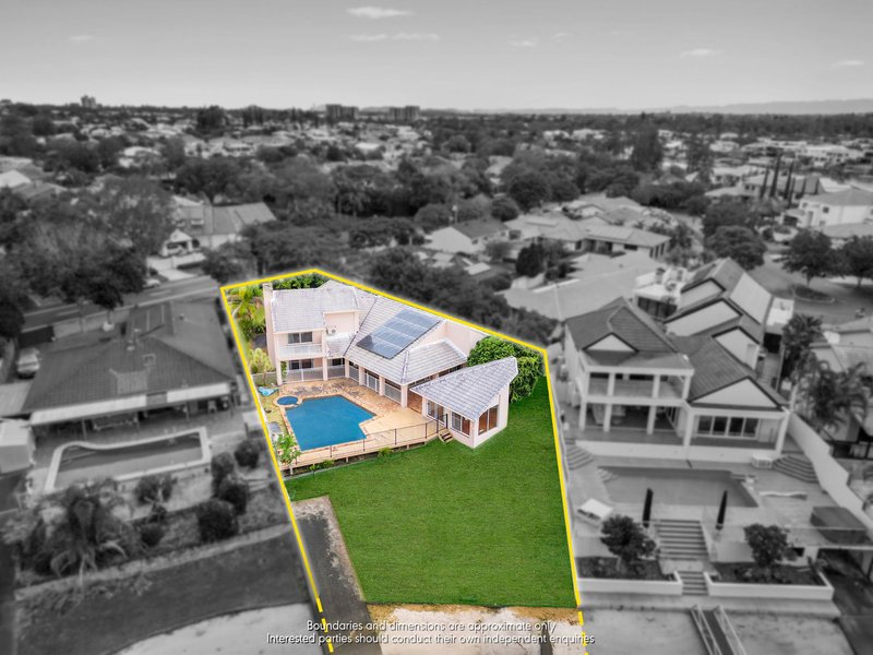 Photo - 18 Campbell Street, Bundall QLD 4217 - Image 1