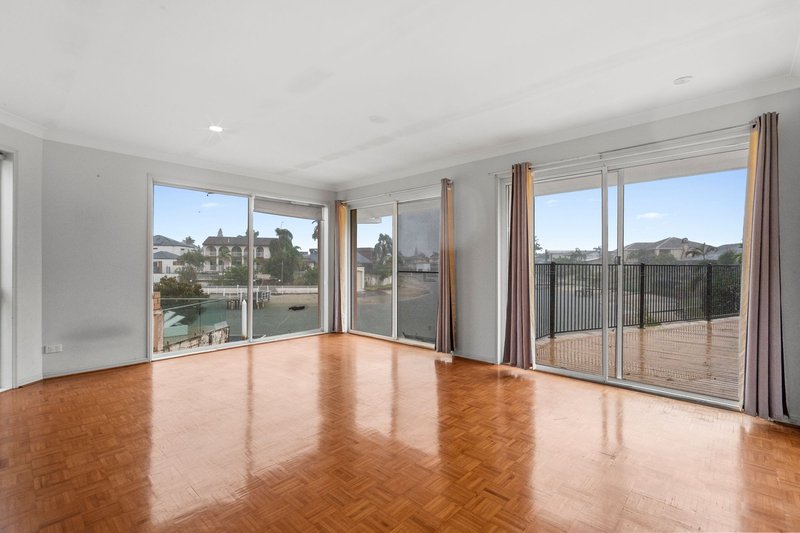 Photo - 18 Campbell Street, Bundall QLD 4217 - Image 6