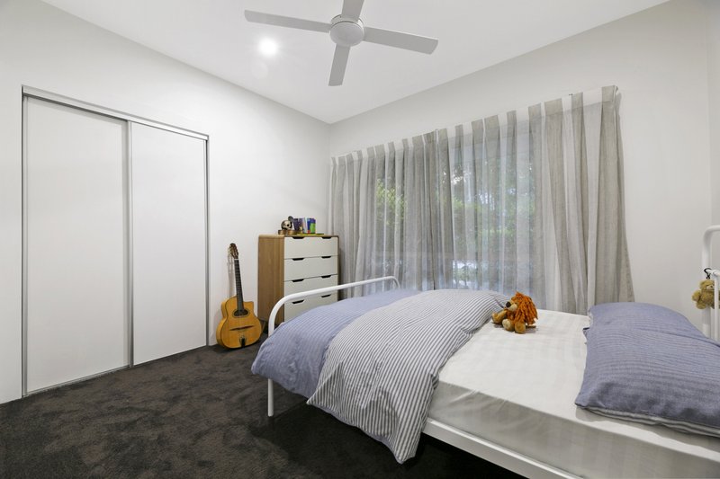 Photo - 18 Camphorlaurel Court, Tallebudgera Valley QLD 4228 - Image 17