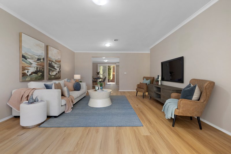 Photo - 1/8 Canterbury Close, Rowville VIC 3178 - Image 6