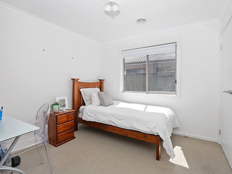 Photo - 18 Cape Barron Drive, Lara VIC 3212 - Image 11