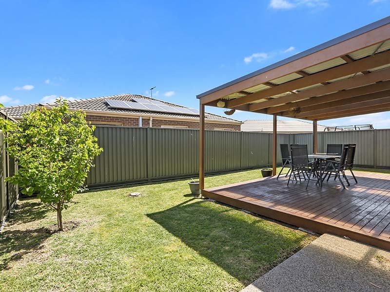 Photo - 18 Cape Barron Drive, Lara VIC 3212 - Image 13