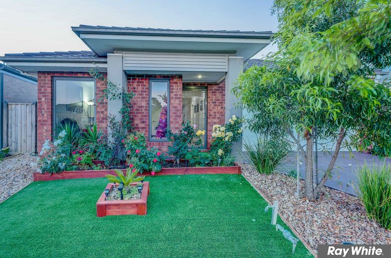 18 Cape Parade, Point Cook VIC 3030