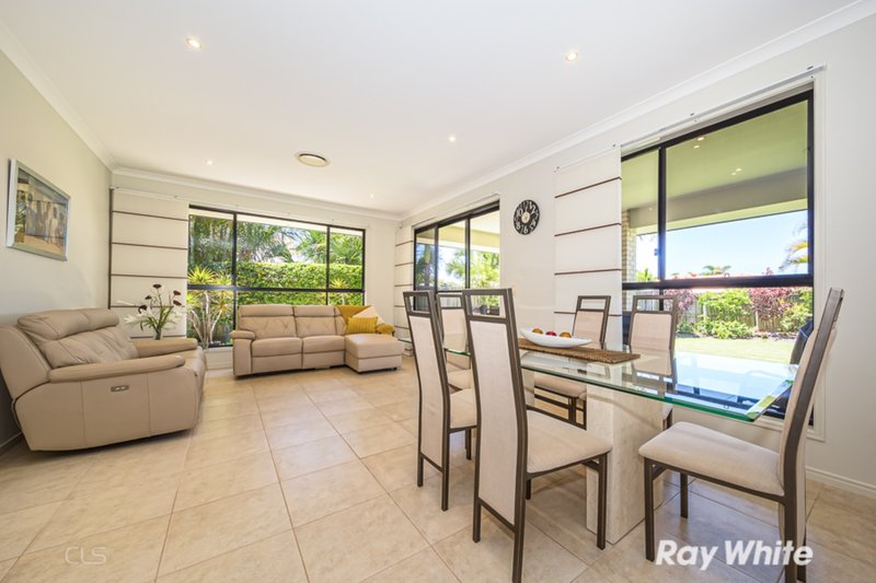 Photo - 18 Capstan Court, Banksia Beach QLD 4507 - Image 3