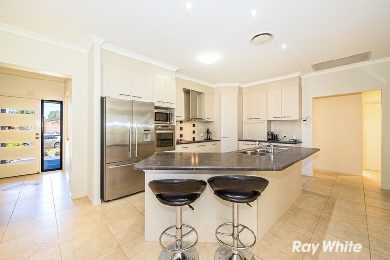 Photo - 18 Capstan Court, Banksia Beach QLD 4507 - Image 4