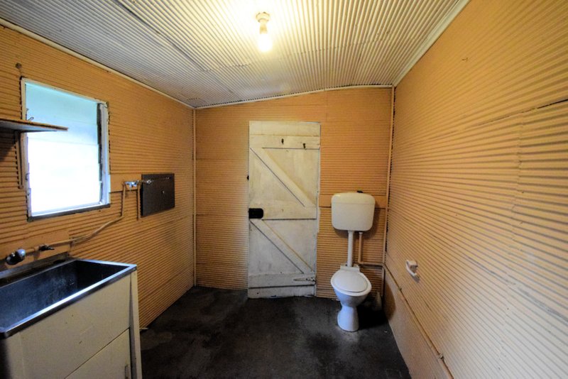 Photo - 18 Carathool Road, Conargo Road, Deniliquin NSW 2710 - Image 7