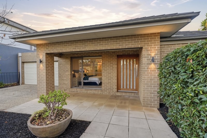 Photo - 18 Carbine Way, Lyndhurst VIC 3975 - Image 2