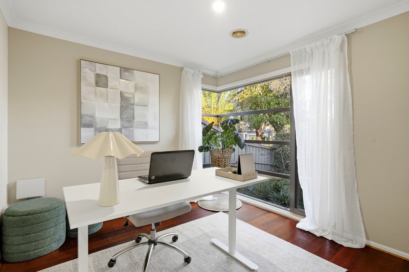 Photo - 18 Carbine Way, Lyndhurst VIC 3975 - Image 5