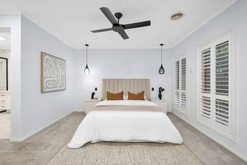 Photo - 18 Carisbrook Court, Taylors Hill VIC 3037 - Image 3