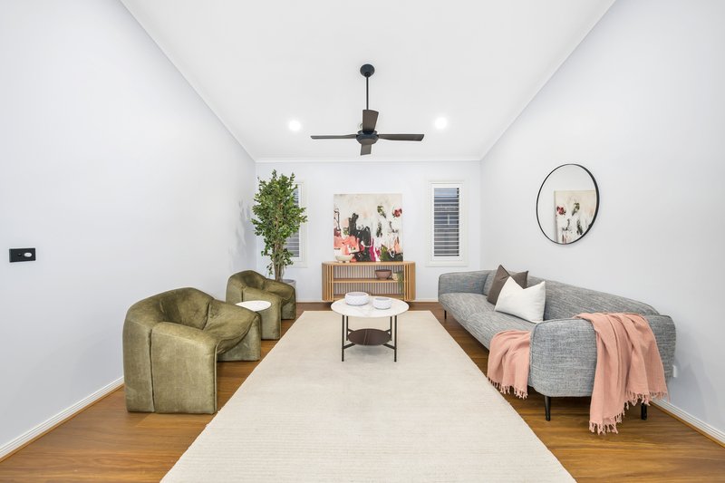 Photo - 18 Carisbrook Court, Taylors Hill VIC 3037 - Image 7