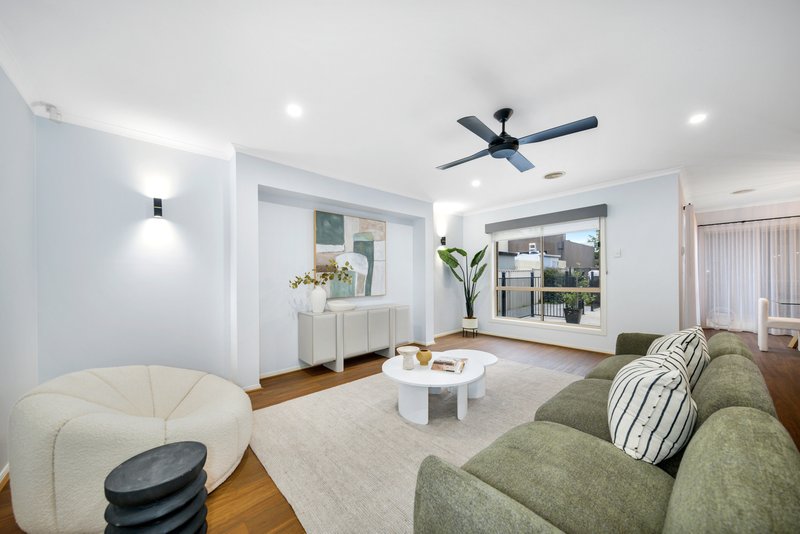 Photo - 18 Carisbrook Court, Taylors Hill VIC 3037 - Image 16