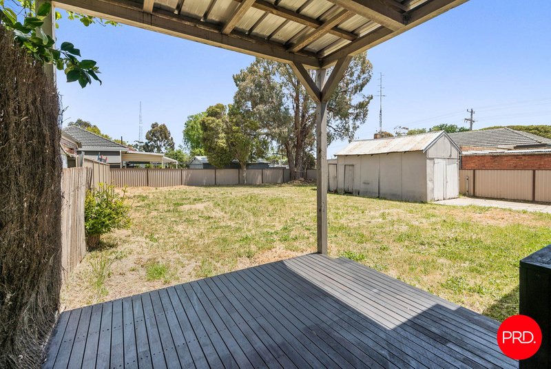 Photo - 18 Carpenter Street, Kangaroo Flat VIC 3555 - Image 5