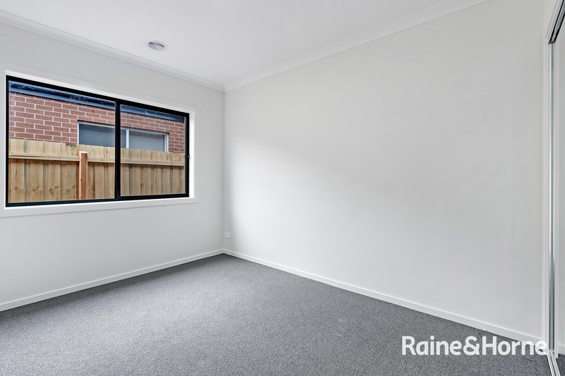 Photo - 18 Casone Street, Clyde VIC 3978 - Image 6