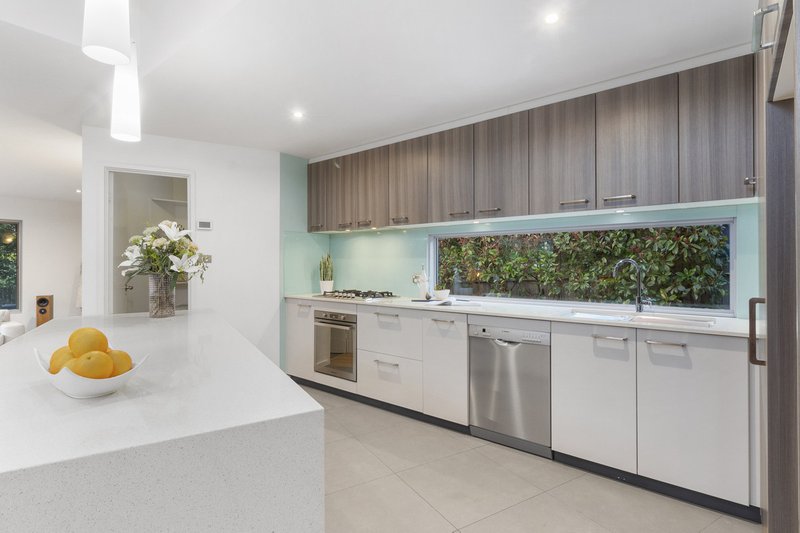 Photo - 18 Cassinia Street, O'Connor ACT 2602 - Image 12