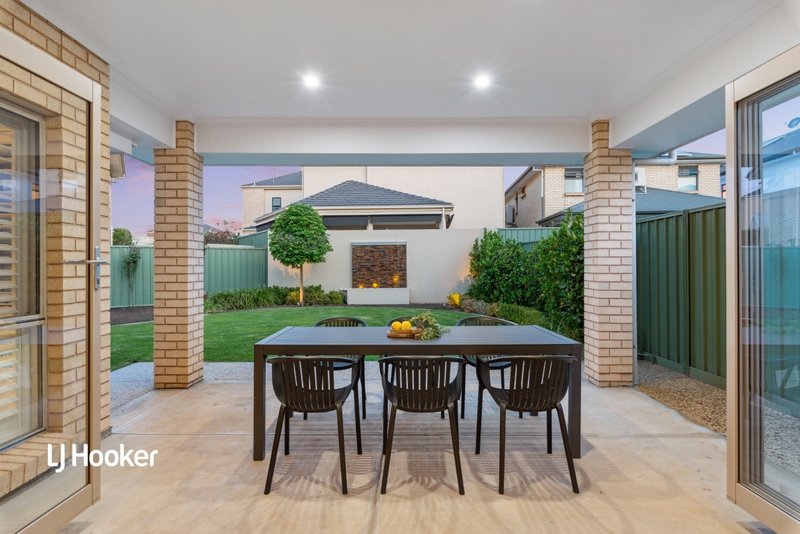 Photo - 18 Caswell Circuit, Mawson Lakes SA 5095 - Image 15