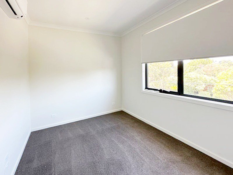 Photo - 1/8 Catherine Avenue, Mount Waverley VIC 3149 - Image 6