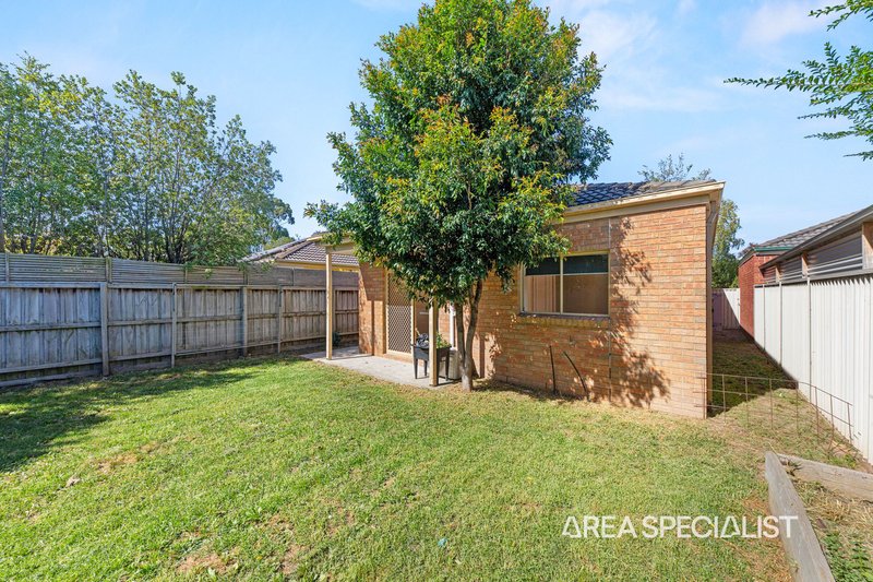 Photo - 18 Catherine Place, Pakenham VIC 3810 - Image 12