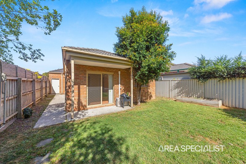 Photo - 18 Catherine Place, Pakenham VIC 3810 - Image 13