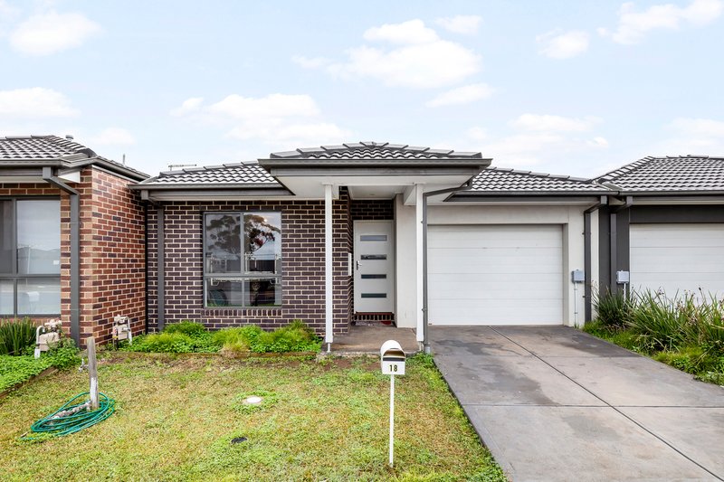 18 Caulonia Drive, Truganina VIC 3029