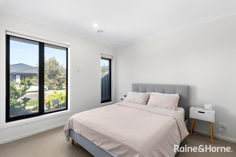 Photo - 18 Ceremony Drive, Tarneit VIC 3029 - Image 6