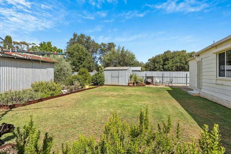 Photo - 18 Chaddenwick Road, Elizabeth Vale SA 5112 - Image 14