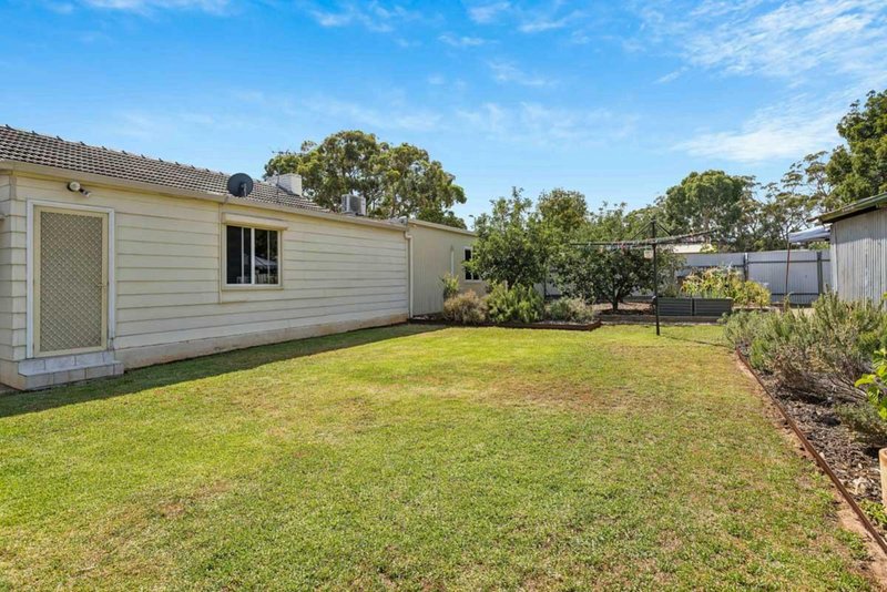 Photo - 18 Chaddenwick Road, Elizabeth Vale SA 5112 - Image 15