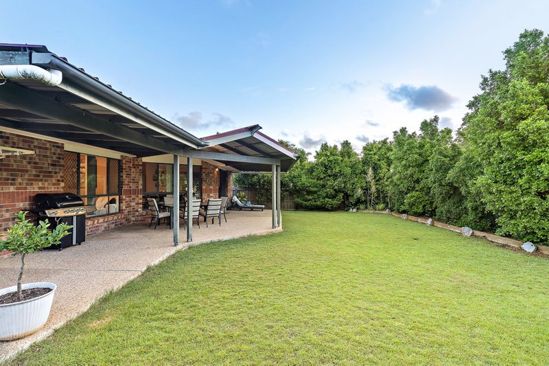 Photo - 18 Chantrey Court, Kallangur QLD 4503 - Image 14