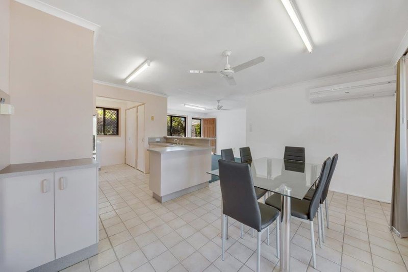 Photo - 18 Chapman Drive, Clinton QLD 4680 - Image 5