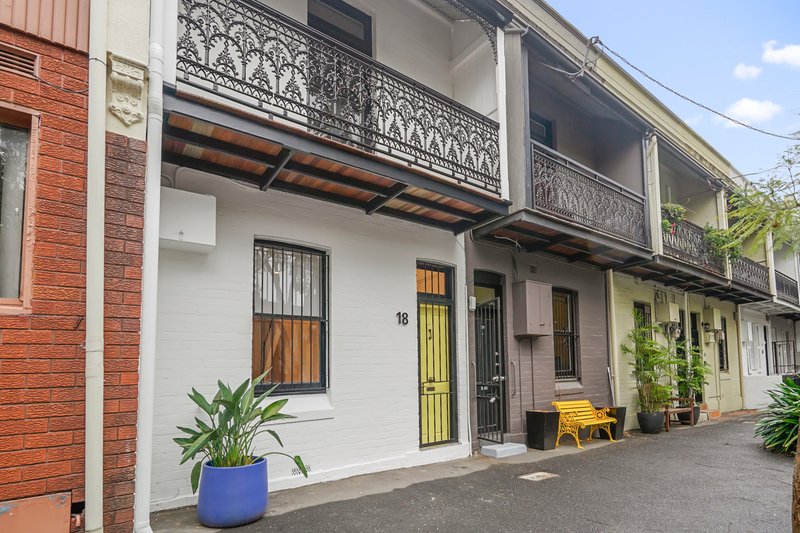 Photo - 18 Chapman Street, Surry Hills NSW 2010 - Image 8