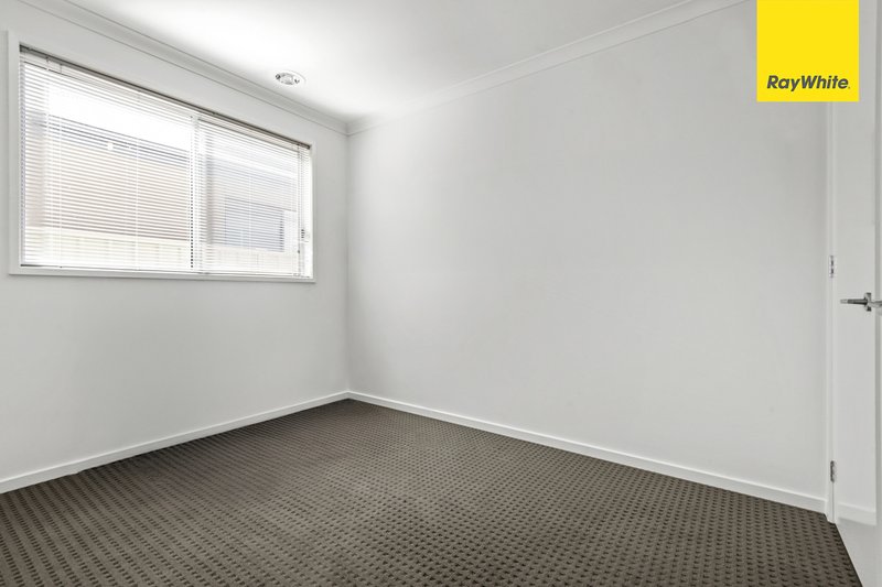 Photo - 18 Charlotte Avenue, Harkness VIC 3337 - Image 13