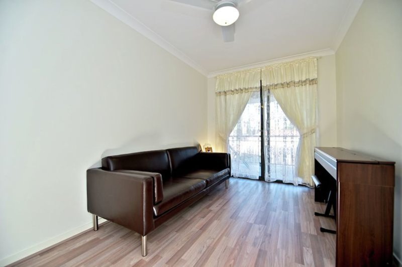 Photo - 1/8 Charnwood Street, Sunnybank Hills QLD 4109 - Image 10