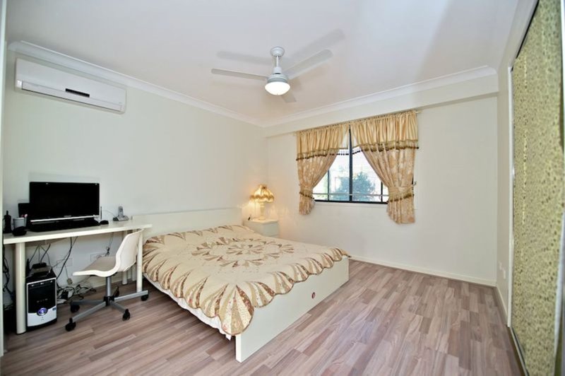 Photo - 1/8 Charnwood Street, Sunnybank Hills QLD 4109 - Image 11