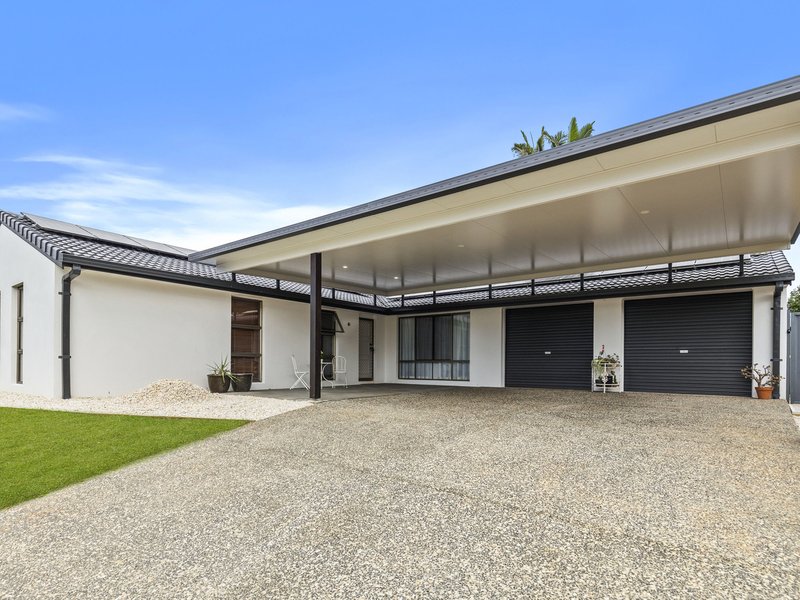 Photo - 18 Chateau Street, Carseldine QLD 4034 - Image 2