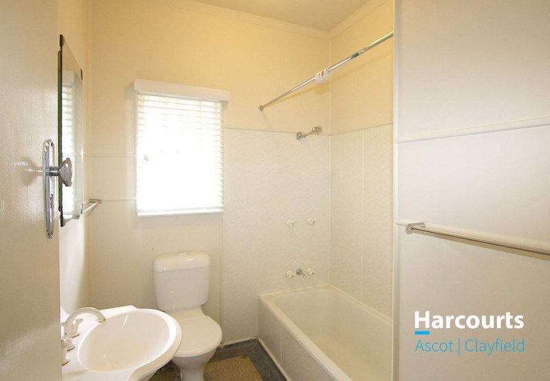 Photo - 18 Chermside Street, Hendra QLD 4011 - Image 5