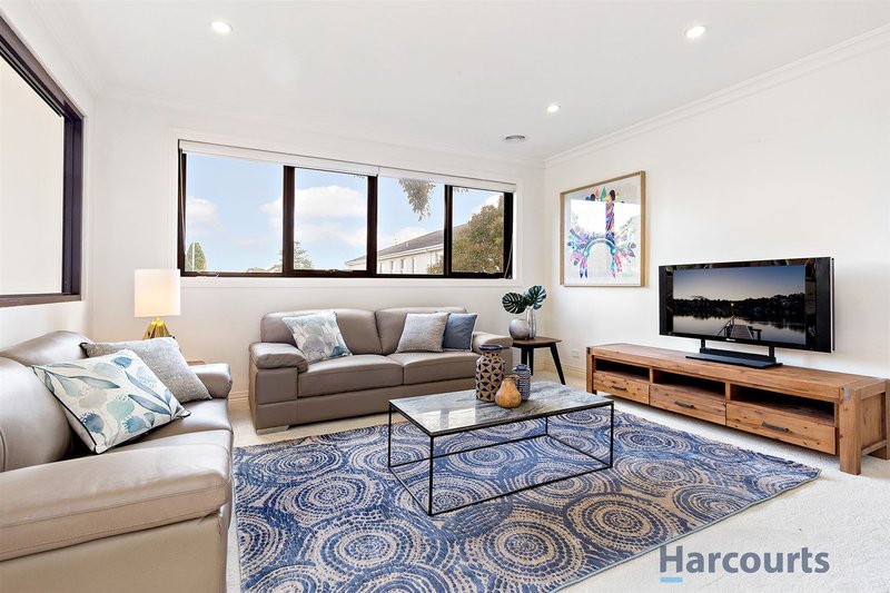 Photo - 18 Cherry Street, Glen Waverley VIC 3150 - Image 7